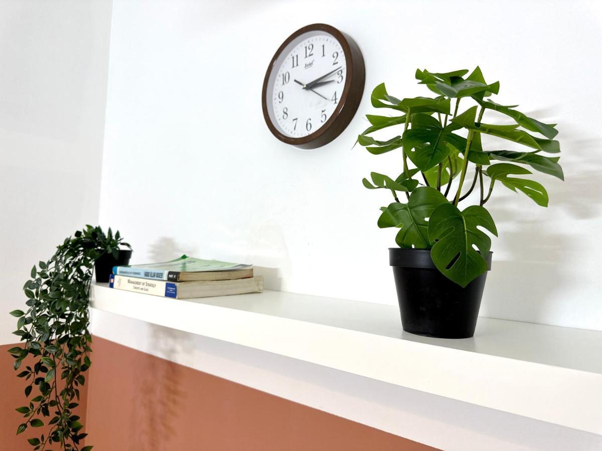 Luxurious Partition In Tecom Near Internet Metro Station Dubai