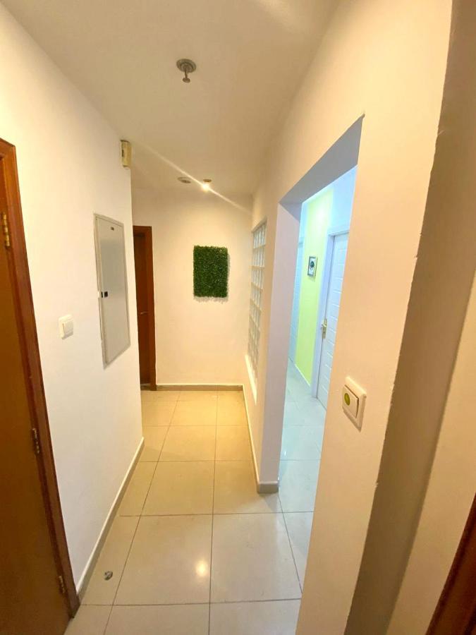 Luxurious Partition In Tecom Near Internet Metro Station Homestay