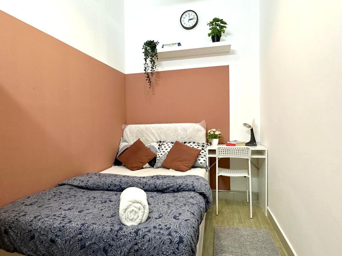 Luxurious Partition In Tecom Near Internet Metro Station * Dubai