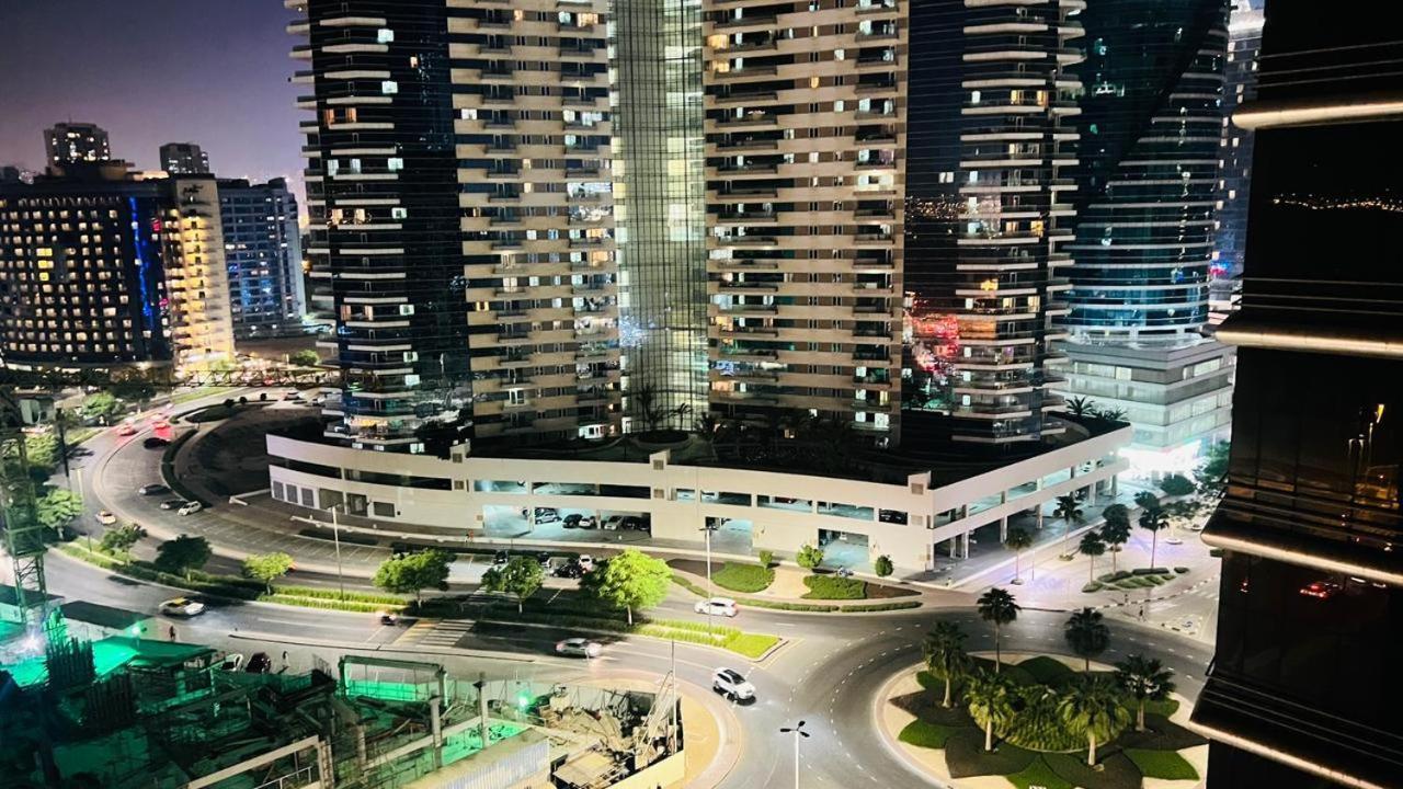 Luxurious Partition In Tecom Near Internet Metro Station * Dubai